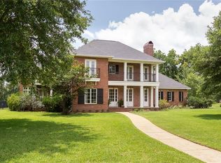 3821 Rue Left Bank, Alexandria, LA 71303