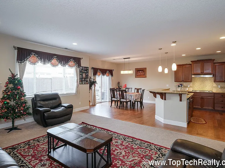 15963 NW Linder St — Photo 2