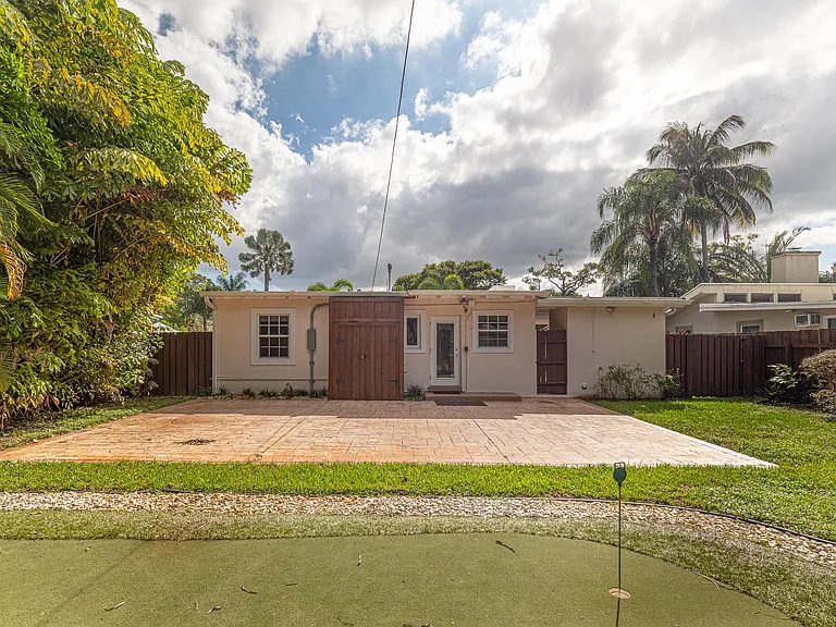 1717 SW 12th Ct — Photo 19