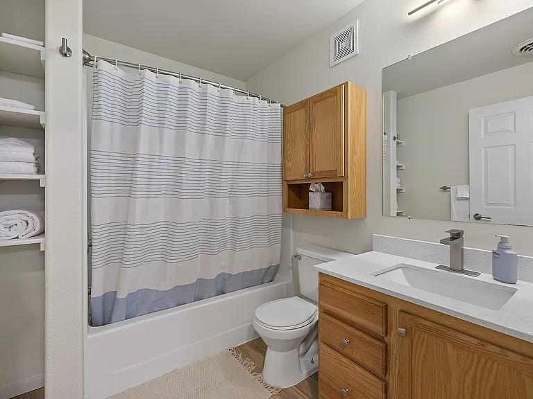 1 Bedroom 1 Bathroom