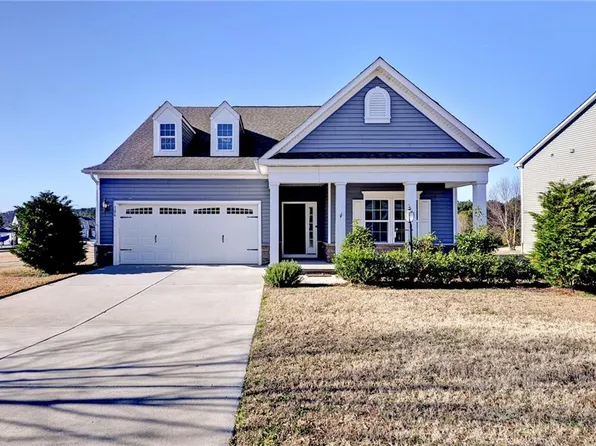 306 Oak Hill Ln, Smithfield, VA 23430