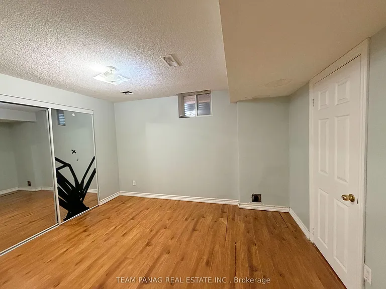 70 Princess Valley Cres #BASEMENT — Photo 9