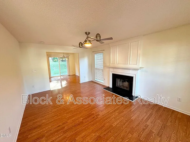 5100 Cardinal Grove Blvd — Photo 2