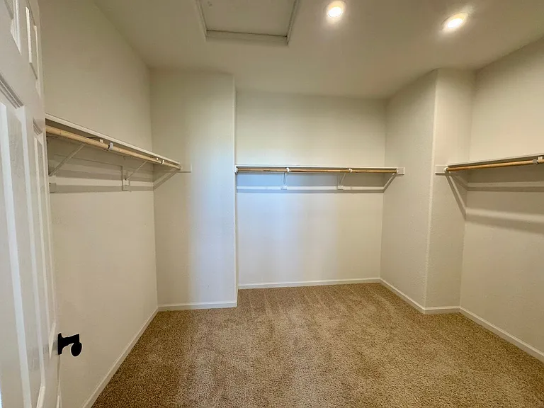 7602 Afonso Way — Photo 32