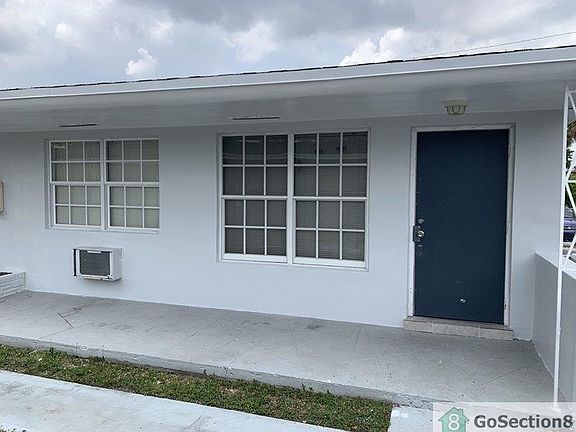 4th image of 16020 NE 19th Ct APT 1