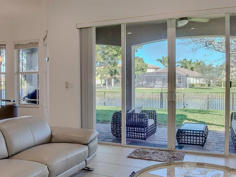 9911 S Miralago Way — Photo 22