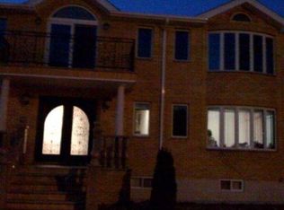 45-45 202nd St, Flushing, NY 11361