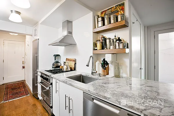 Sold by (Legacy) Elegran | media 15