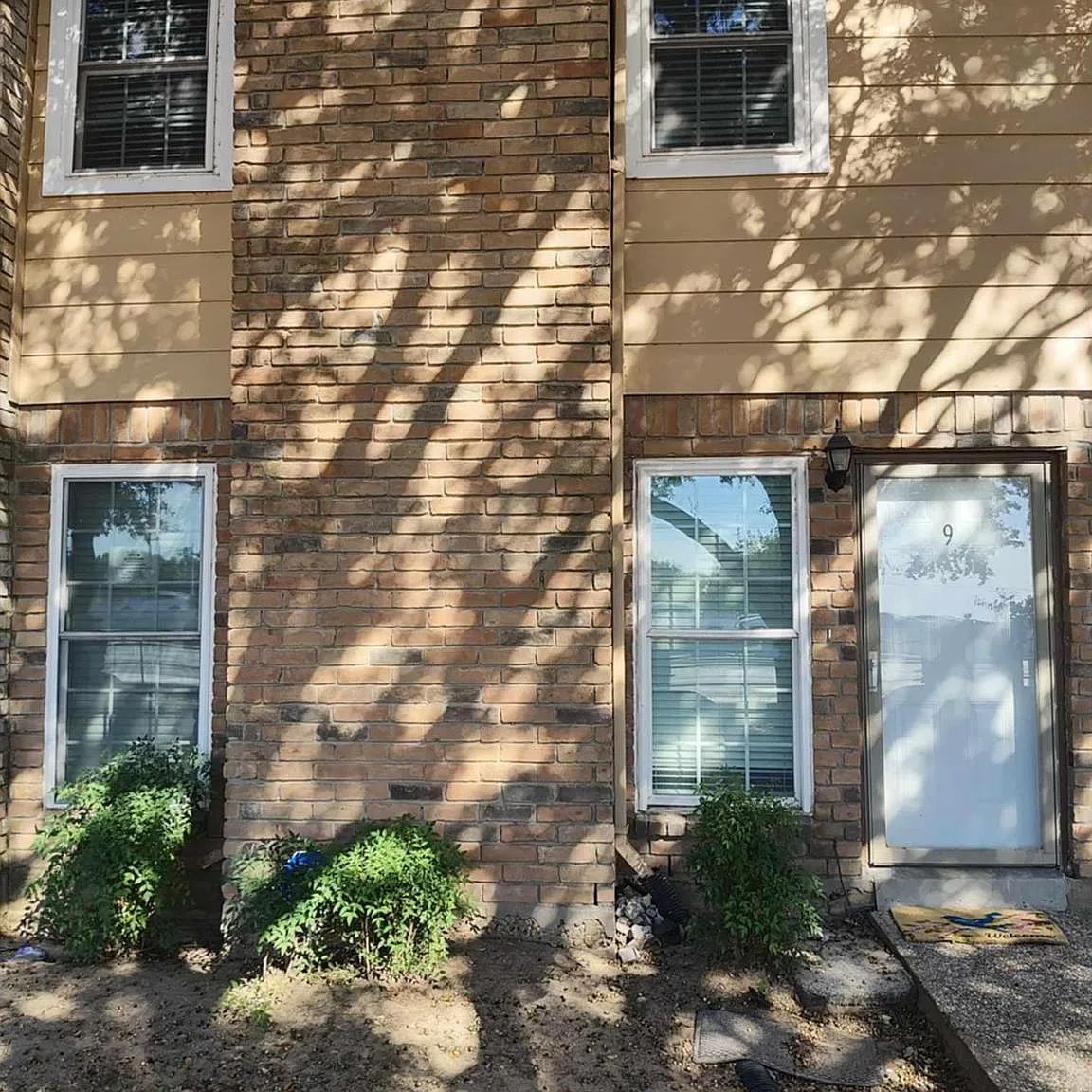 2 bed, 2.5 bath, 1218 sqft, $1,500 — Photo 1