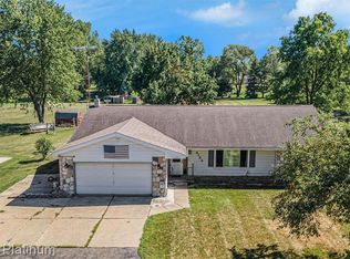 8184 Barden Rd, Davison, MI 48423