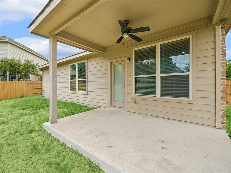 Maiden Grass Dr — Photo 40