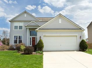 27265 Lynde Dr #26, Olmsted Falls, OH 44138