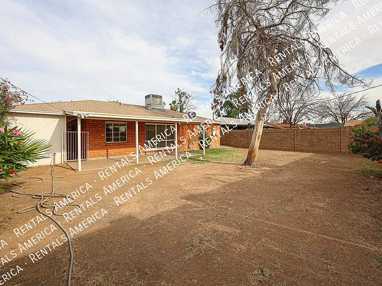 3432 N 23rd Ave — Photo 33