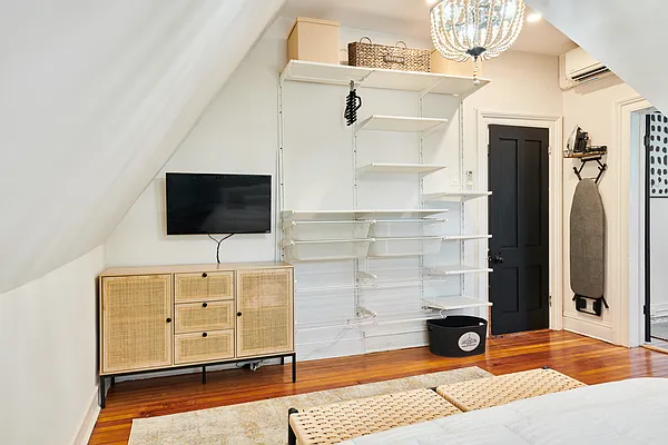 Rented by Boulevard Real Properties LLC | media 11