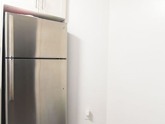 3rd image of 141 W 145th St APT 35
