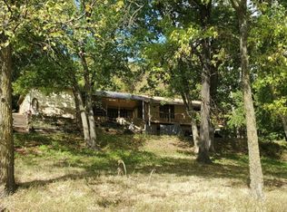 1328 Crestwood St, Coffeyville, KS 67337