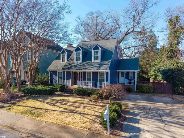 19 Oak Crest Ct, Greenville, SC 29605