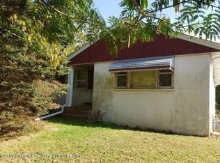 28 Yellowbrook Rd, Freehold, NJ 07728