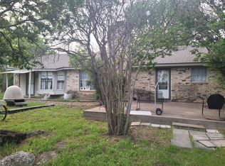 4061 J E Woody Rd, Springtown, TX 76082