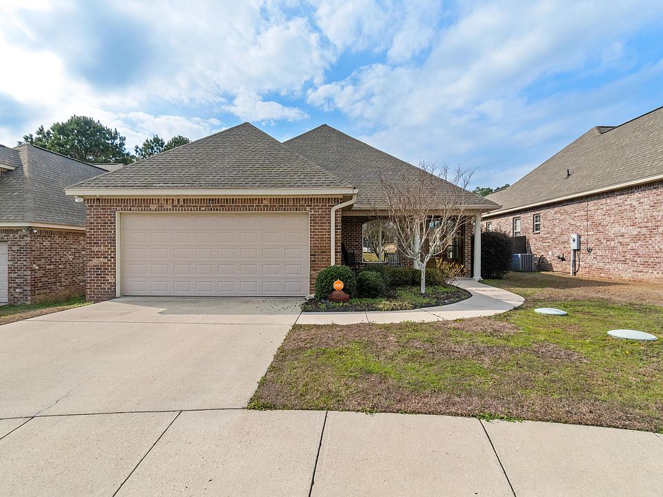 1st image of 66 Village Dr
