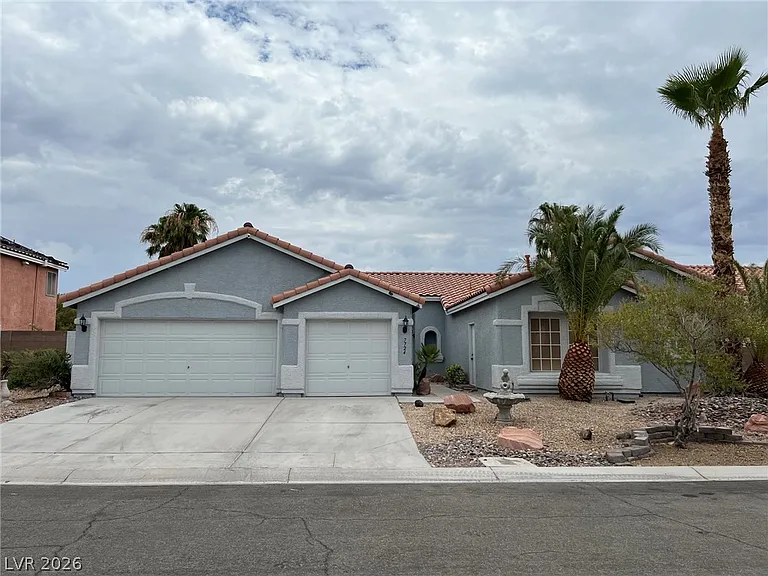 7724 Rye Canyon Dr — Photo 1