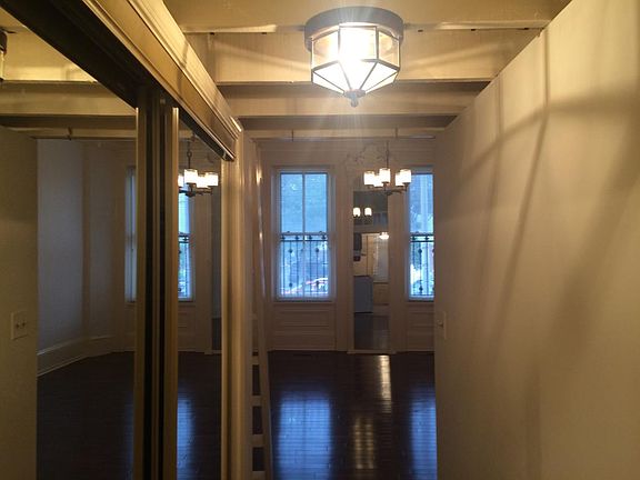 2nd image of 1912 Fairmount Ave