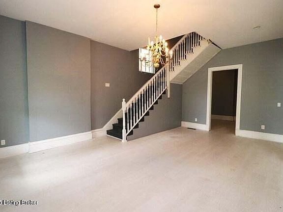 5th image of 500 W Ormsby Ave