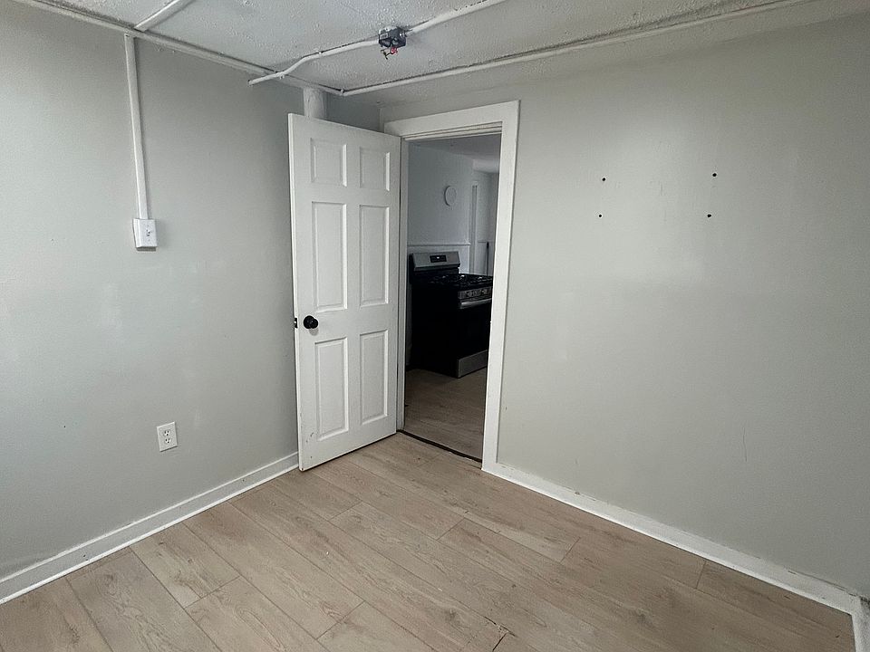 2nd image of 250 Orms St #1