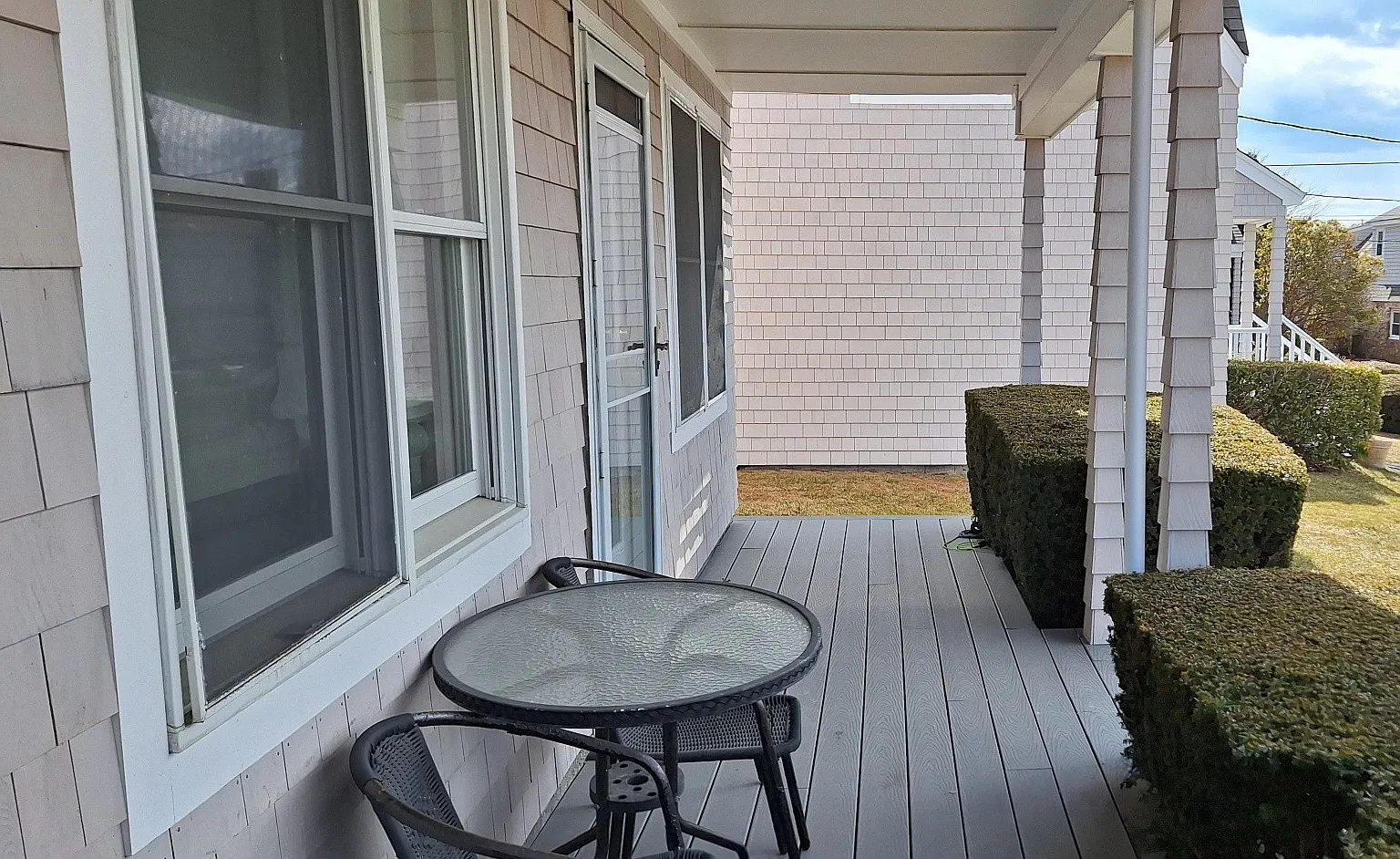 2 bed, 1200 sqft, $2,300 — Photo 2