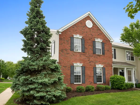 1841 Havens Dr, Woodstock, IL 60098