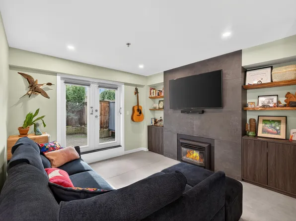 828 W 14th Ave #104, Vancouver, BC V5Z 1R1