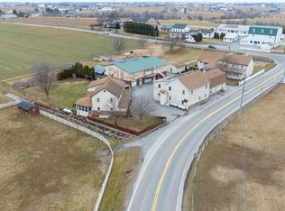 3104 W Newport Rd, Ronks, PA 17572