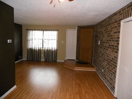 2nd image of 1512 W Jefferson Ave #1512A