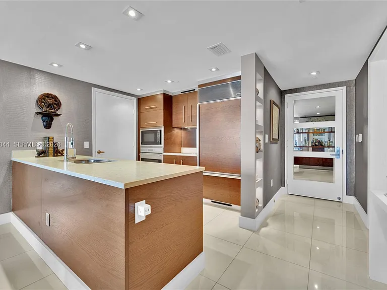 475 Brickell Ave #5013 — Photo 8