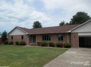 209 S Larkspur Ln, Walnut Ridge, AR 72476