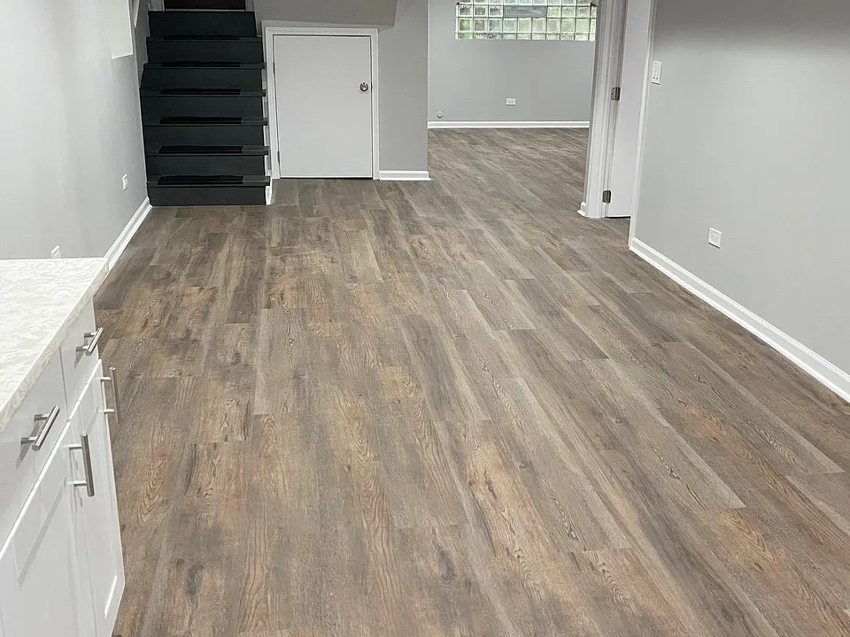 Kitchen\Dinning room 28 x 10.5