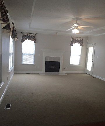 2nd image of 4569 Aylesbury Ct