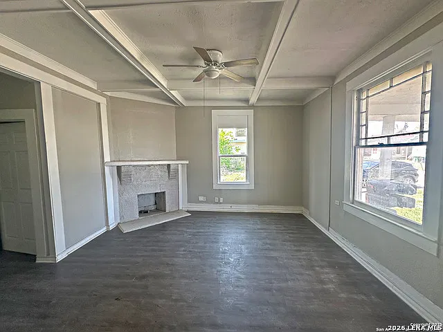 146 Fairview Ave — Photo 2