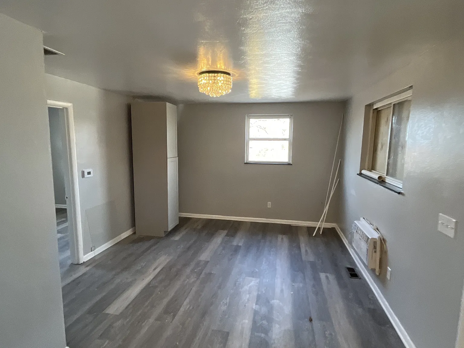 2257 Hepburn Avenue - B — Photo 2