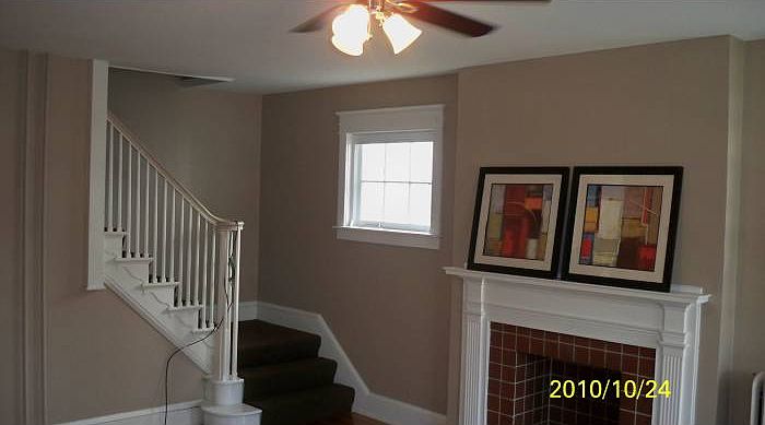 Living Room w/ mantle