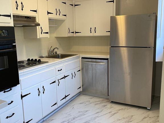 2nd image of 1961 Clay St APT 103