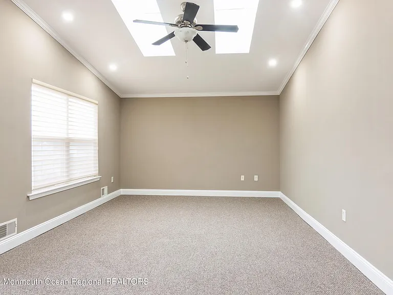 34 Chimney Ct #181 — Photo 17
