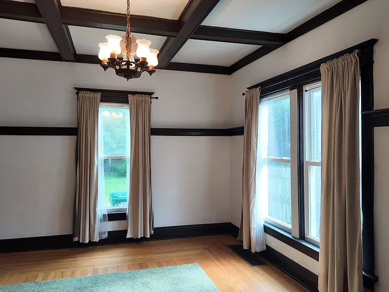 2750 Minot Ave — Photo 2