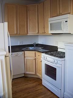 2nd image of 1408 N Honore St #2