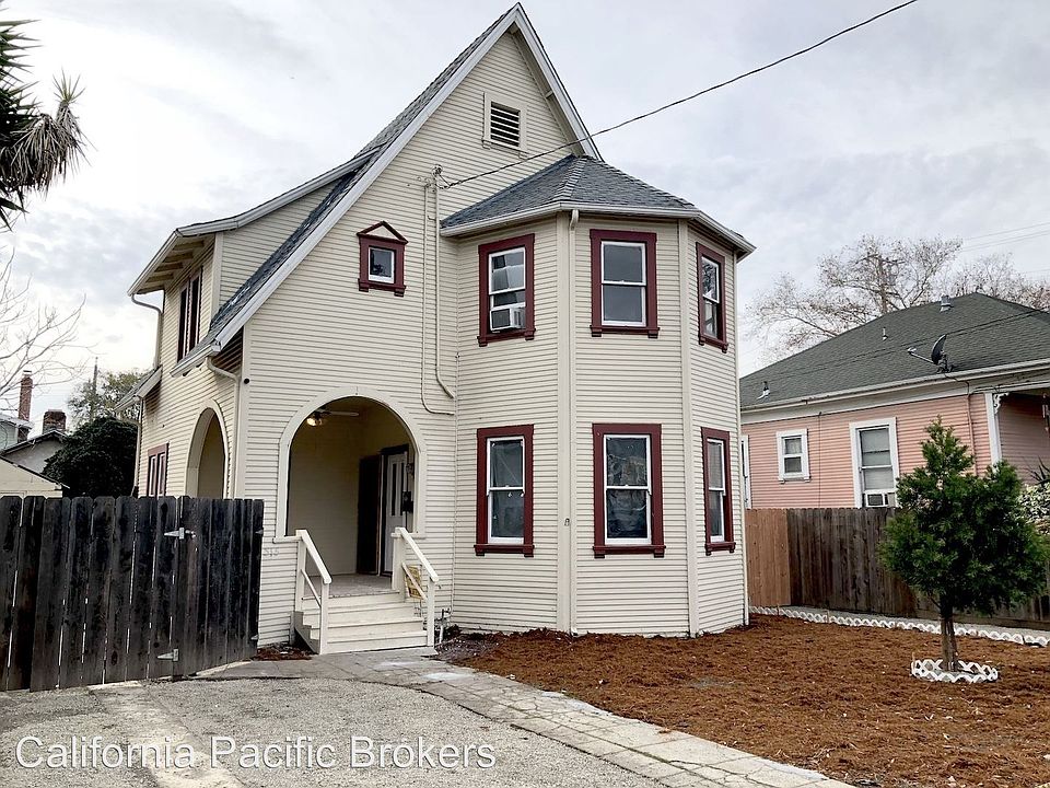 1st image of 315 W 6th St #House