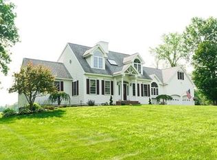 16 Hadley Rd, Pepperell, MA 01463
