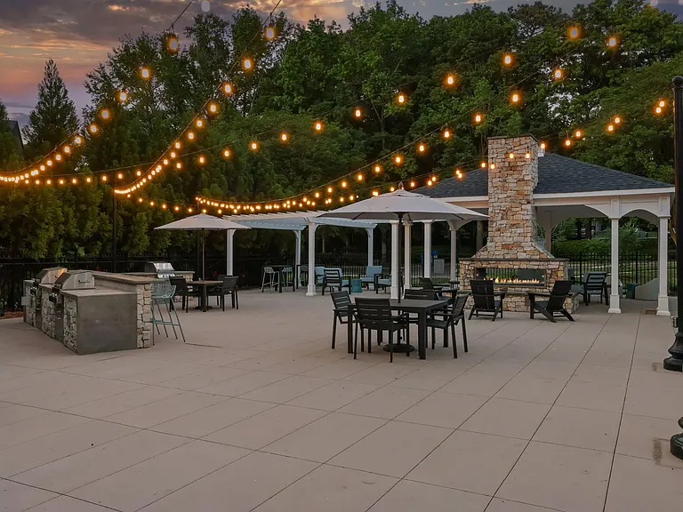 Outdoor Lounges & Fireplace