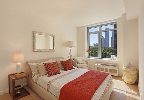 3rd image of 180 Myrtle Ave #3V