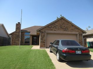12421 SW 4th St, Yukon, OK 73099