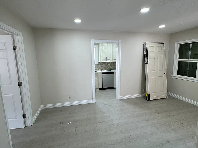 193 Nottingham Ave #193 — Photo 9